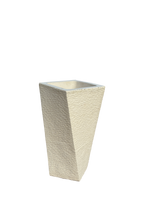 Vaso Svirgolato Alto in Cemento Bianco - Notaro Manufatti