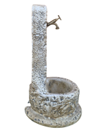 Fontana a Colonna Elodie Anticata Effetto Pietra - Notaro Manufatti