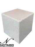 Cubo Stone - Tavolino o Sgabello in Cemento dal Design Moderno in Bianco Botticino - Notaro Manufatti