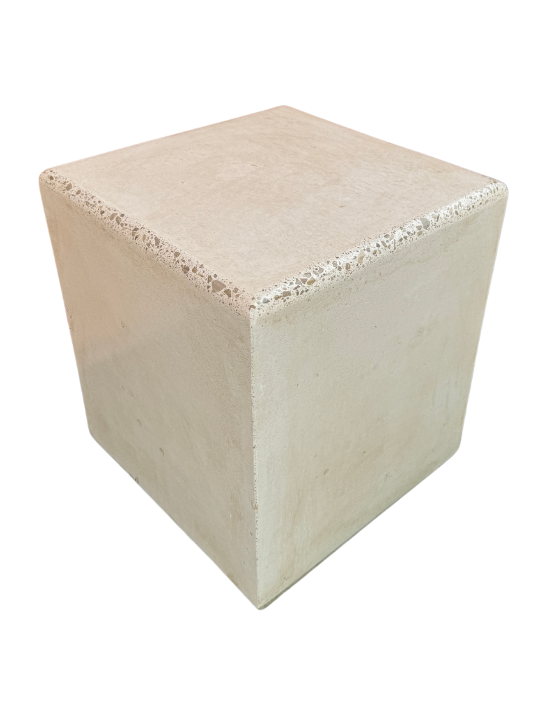 Cubo Stone - Tavolino o Sgabello in Cemento dal Design Moderno Anticato Beige - Notaro Manufatti