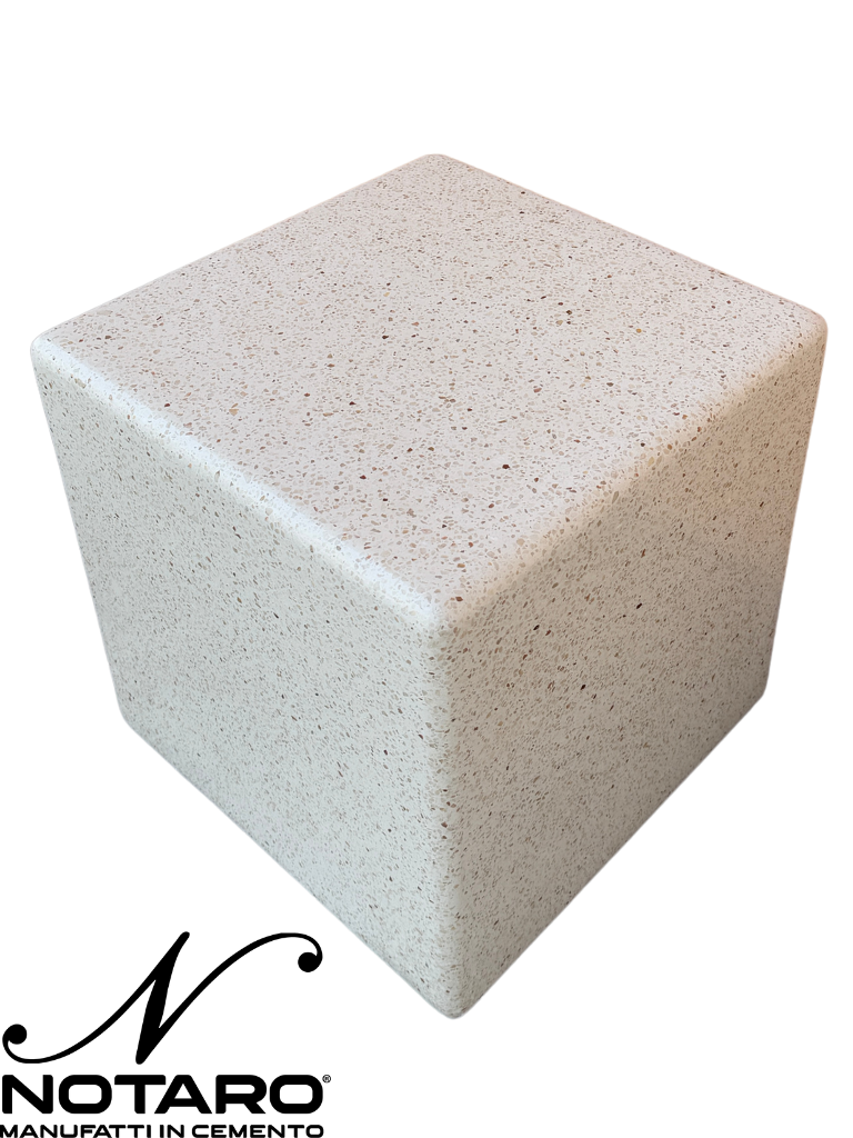 Cubo Stone - Tavolino o Sgabello in Cemento dal Design Moderno in Bianco Botticino - Notaro Manufatti