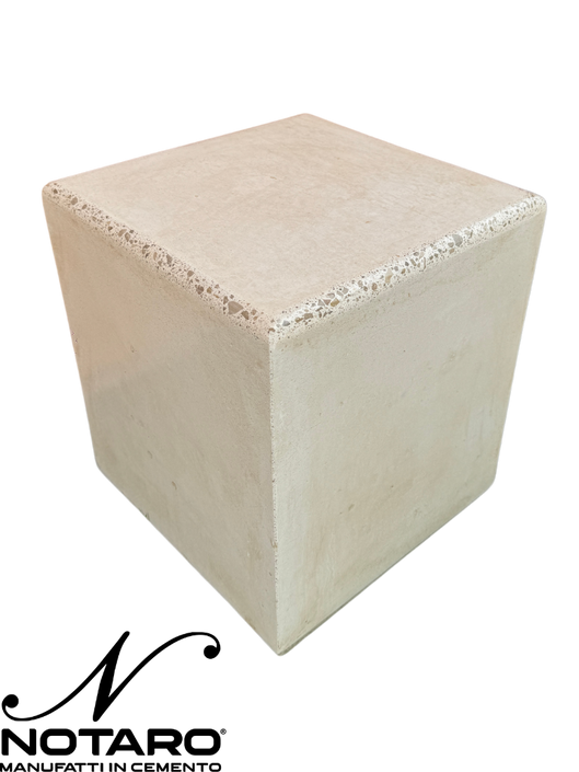 Cubo Stone - Tavolino o Sgabello in Cemento dal Design Moderno Anticato Beige - Notaro Manufatti