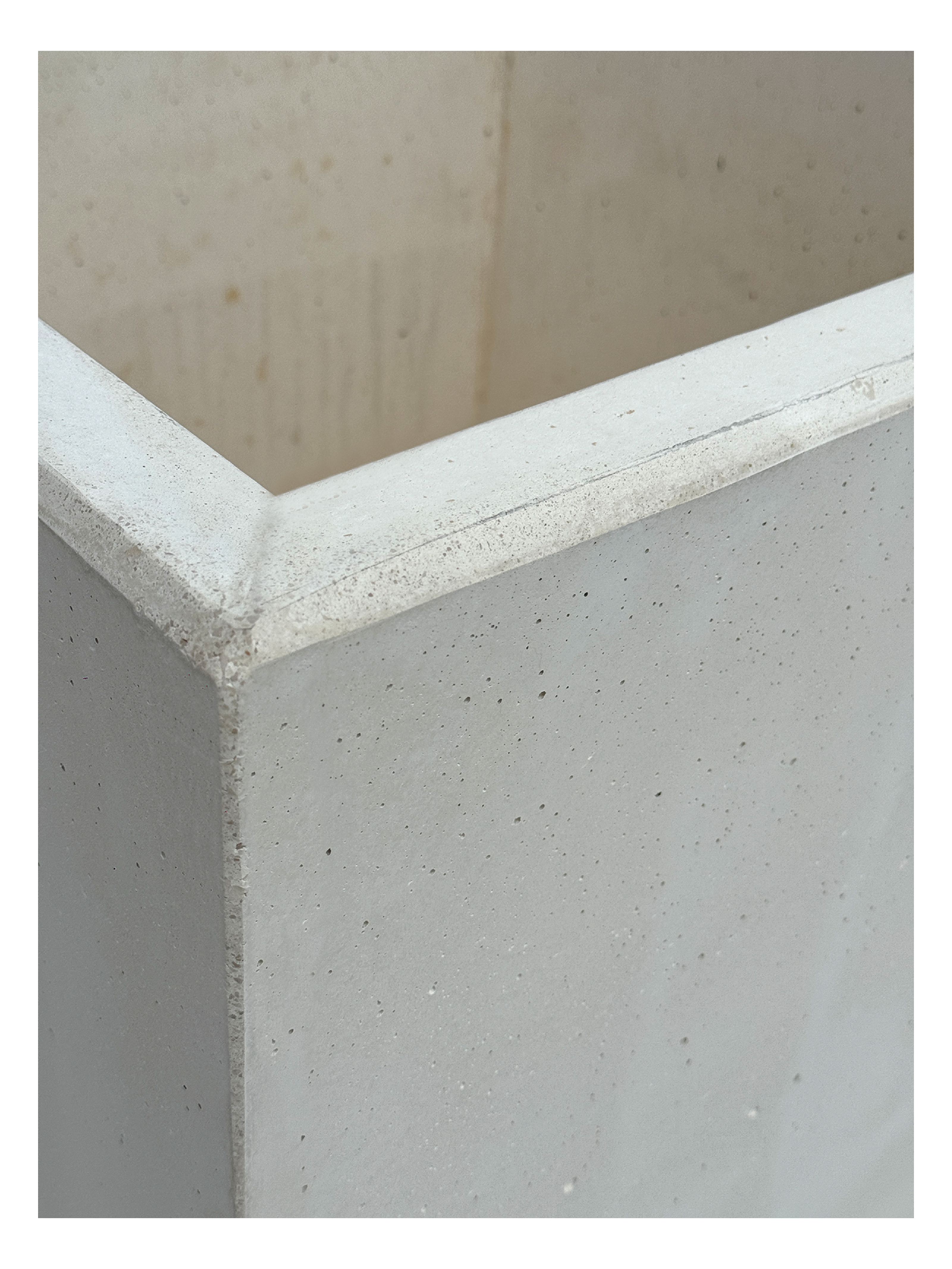 Vaso Quadrato Linea Bianco Design – Fioriera Elegante per Esterni