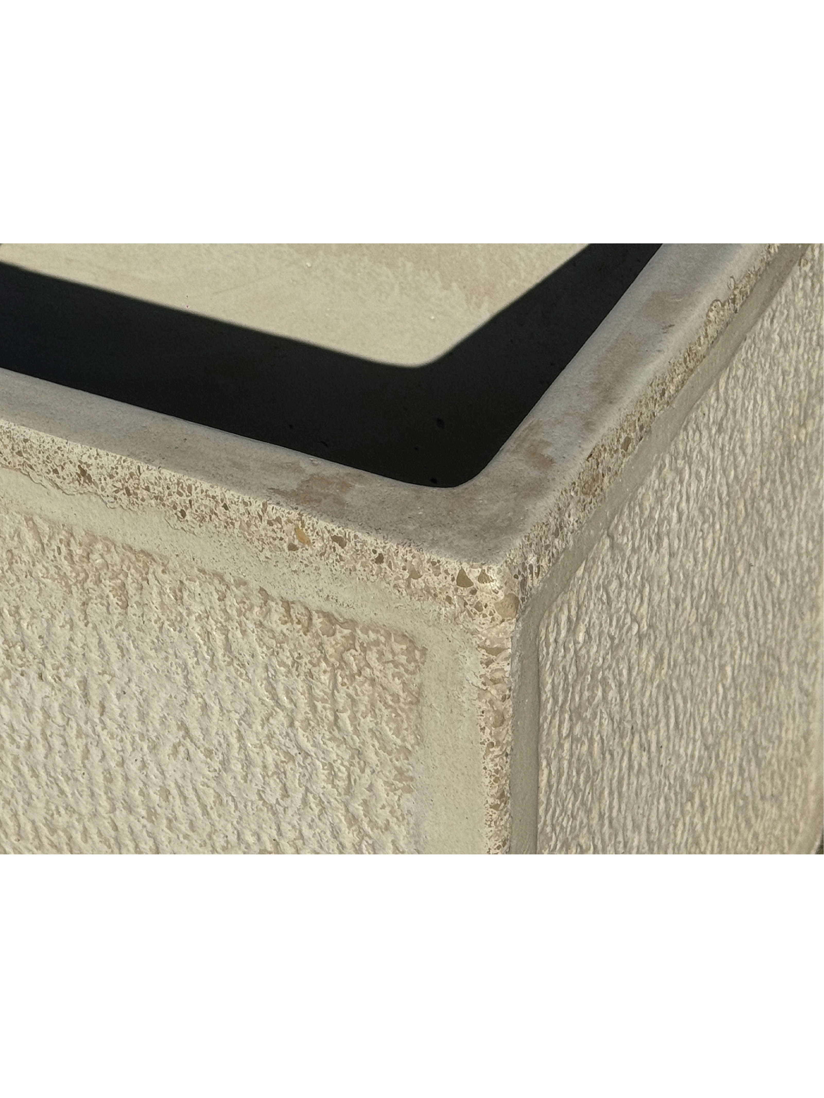 Vaso o Fioriera con Finitura Bocciardata Anticata Beige - Notaro Manufatti