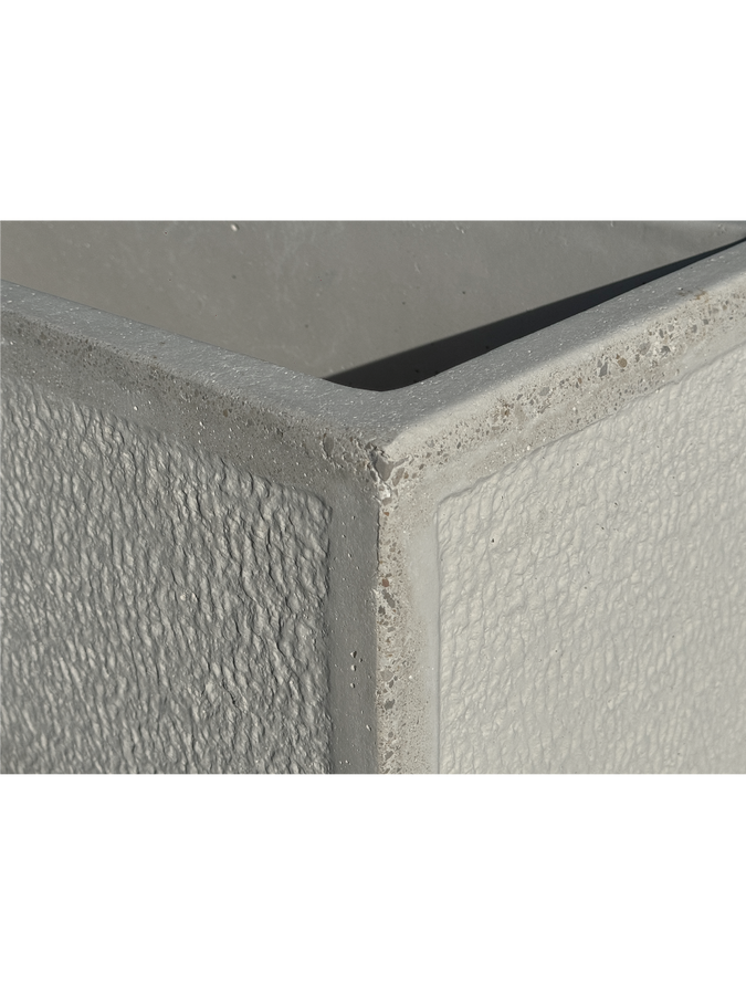 Vaso o Fioriera con Finitura Bocciardata - Bianco