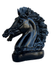 testa-di-cavallo-in-cemento
